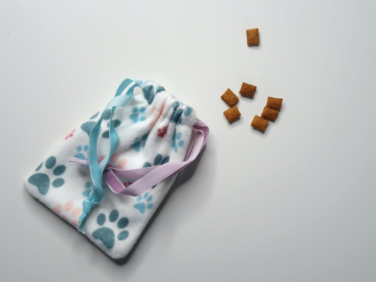 Paw Print Fleece Drawstring Pouch – 4x5.5 inch - Reusable Pouch for Pet Treats, Travel & Gifts